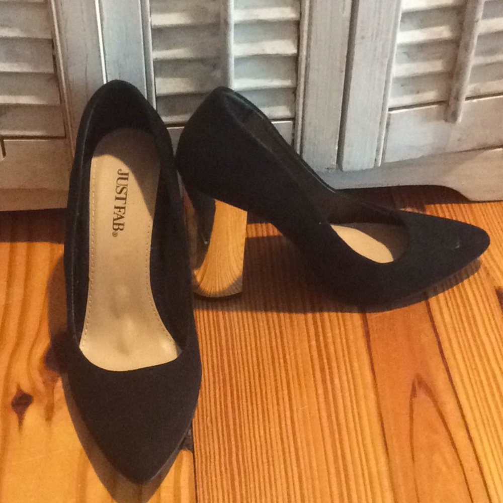 Classic Black Pumps w/ Gold Stacked Platform Heel